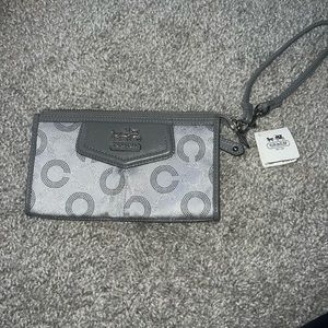 NWT COACH wristlet